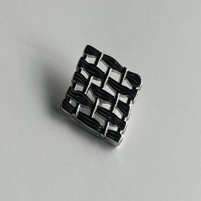 OEM مستطيل التعبئة الملابس الملحقات المعدنية الزخرفة الملابس