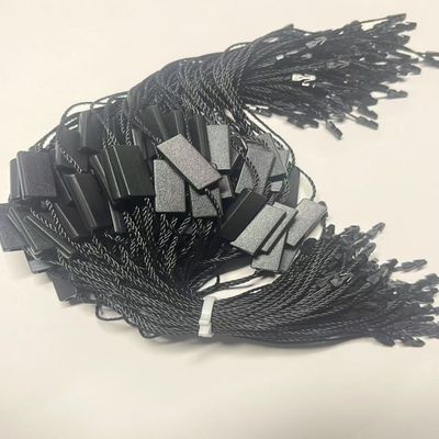 مخصصة مرنة سوينغ الأسود شنق علامة خيط للملابس الملابس
